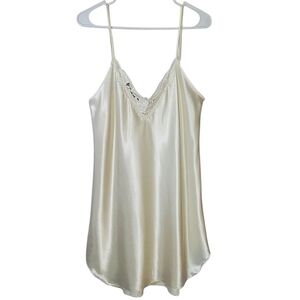 2263 * Inner Most Satin Silky Slip Nightgown Ivory Off White Size M Vintage